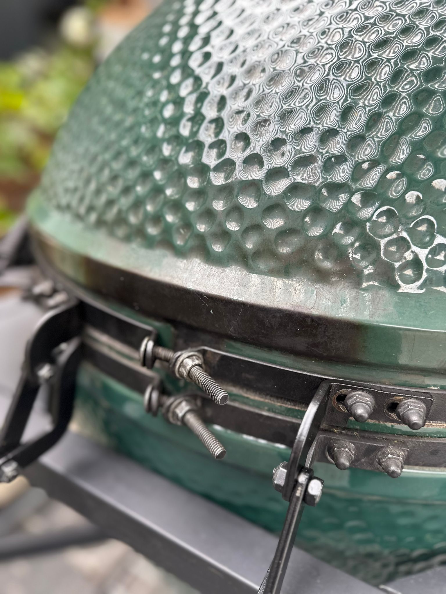 Lot 1: Big Green Egg XLarge + EGG Frame